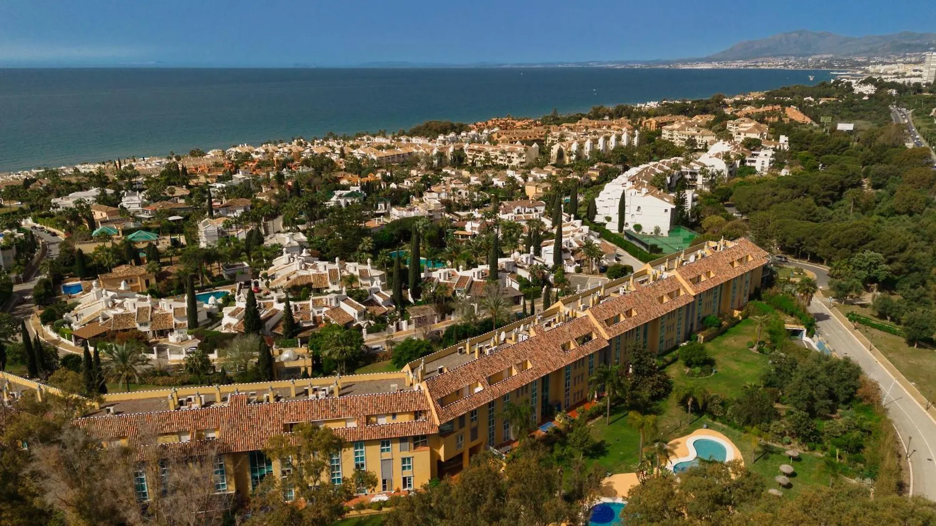 Apartment Coastal Apartment, With Swimming Pools And Close To The Beach, In The Tourist Bahia De Marbella