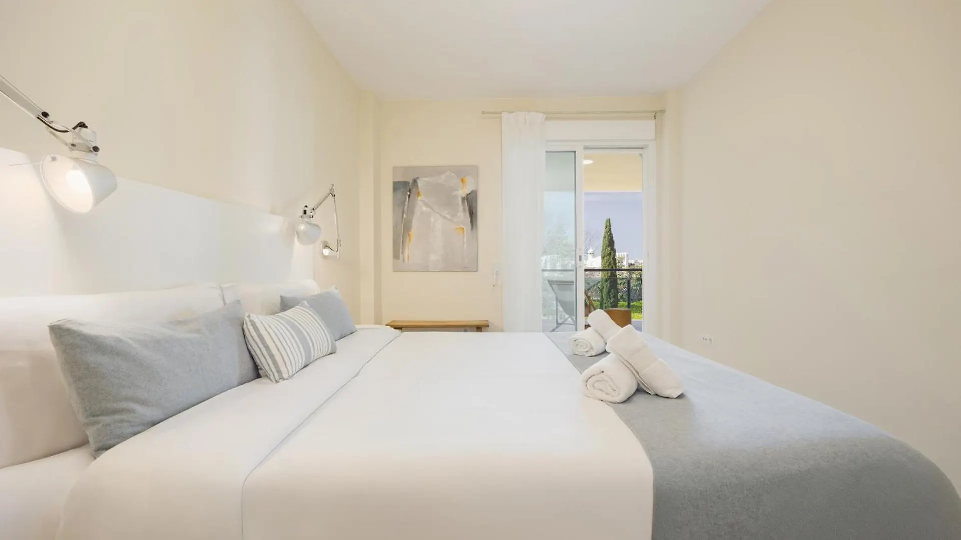 Coastal Apartment, With Swimming Pools And Close To The Beach, In The Tourist Bahia De Marbella Spain