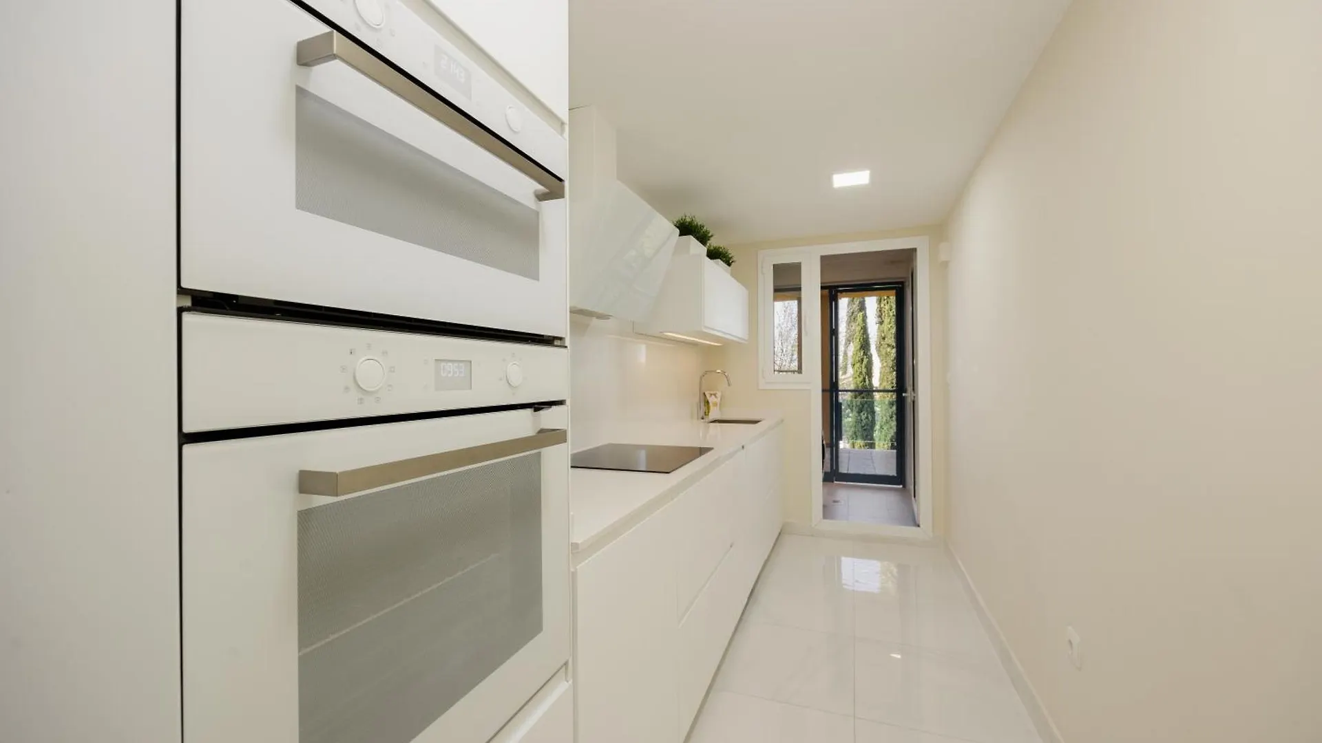 Apartment Coastal Apartment, With Swimming Pools And Close To The Beach, In The Tourist Bahia De Marbella