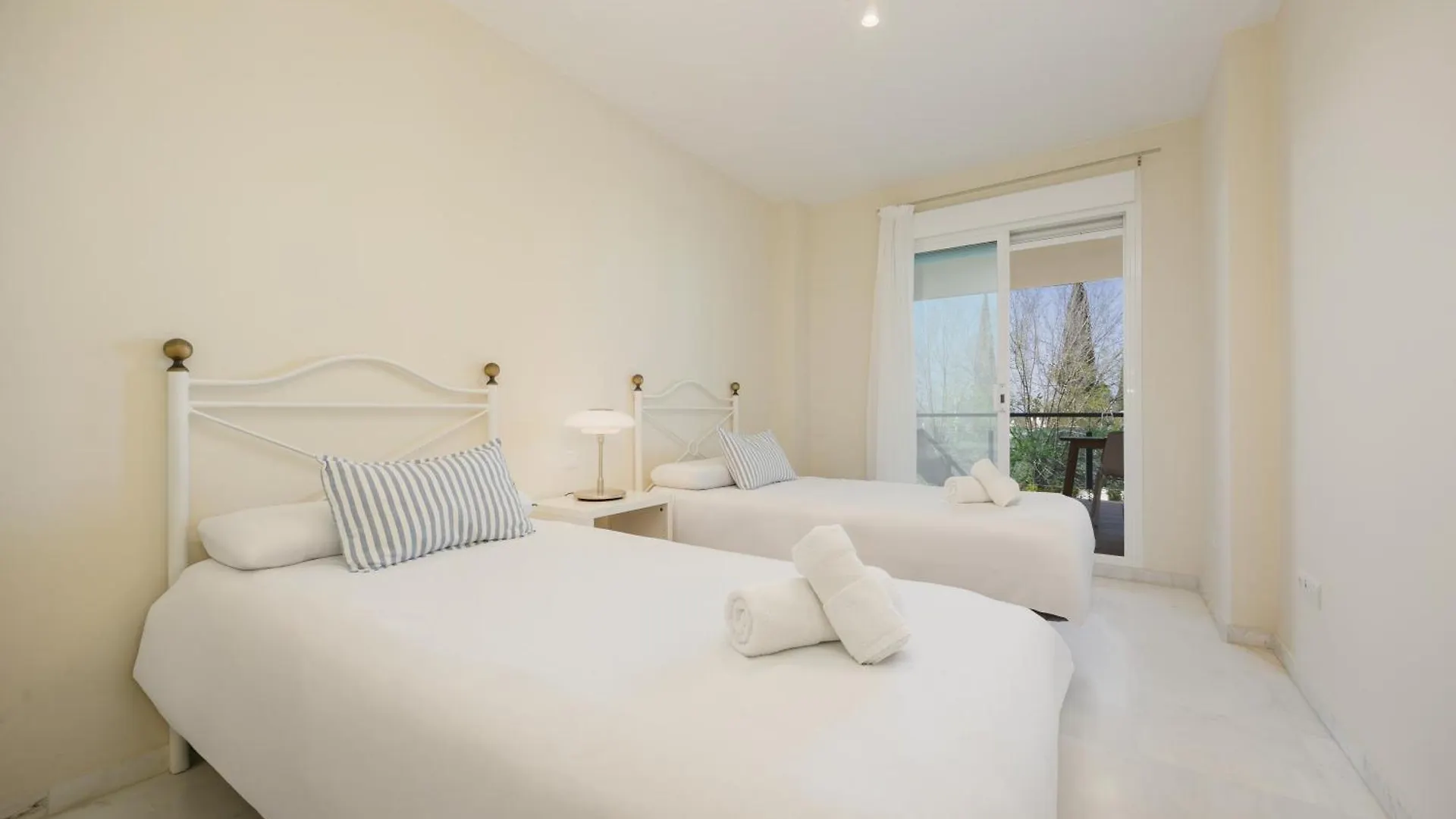 Apartment Coastal Apartment, With Swimming Pools And Close To The Beach, In The Tourist Bahia De Marbella